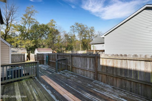 8123 Avanti Way, Louisville, KY 40291