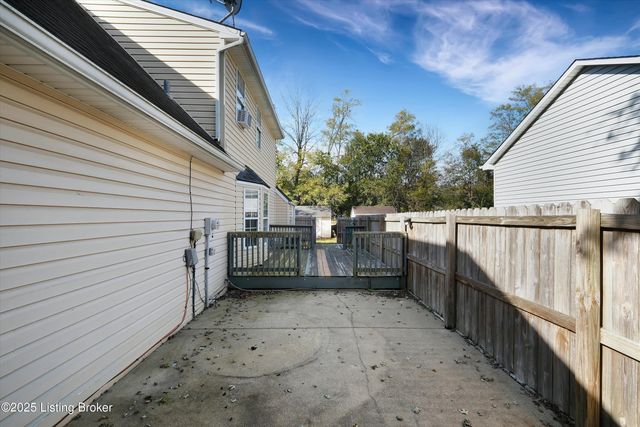 8123 Avanti Way, Louisville, KY 40291