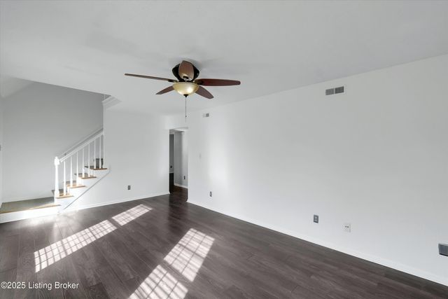 8123 Avanti Way, Louisville, KY 40291