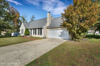 8123 Avanti Way, Louisville, KY 40291