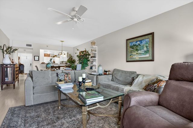 7763 Southampton Terrace 303, Tamarac, FL 33321