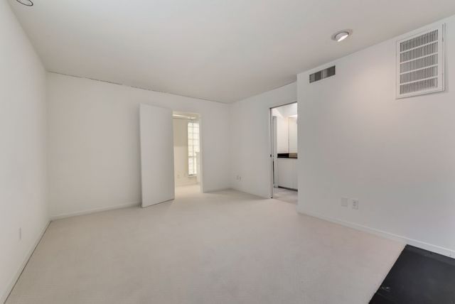 3730 Holland Avenue 8H, Dallas, TX 75219