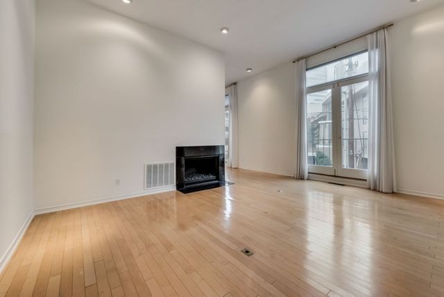 3730 Holland Avenue 8H, Dallas, TX 75219