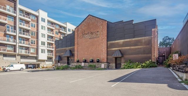 114 17th Ave, S, Nashville, TN 37203