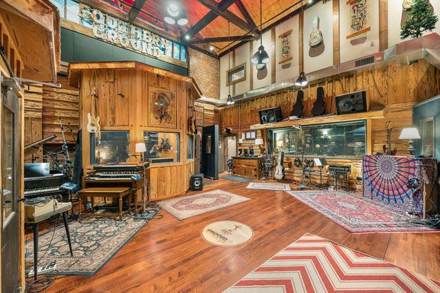 114 17th Ave, S, Nashville, TN 37203