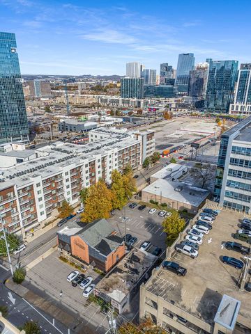 114 17th Ave, S, Nashville, TN 37203