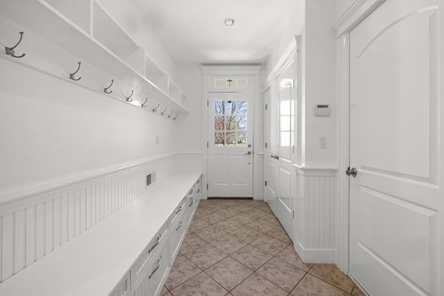 3 Knollcrest Farm Ln, Sherborn, MA 01770