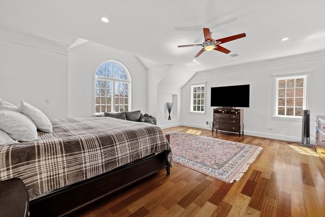 3 Knollcrest Farm Ln, Sherborn, MA 01770