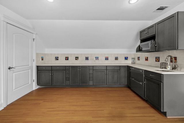 3 Knollcrest Farm Ln, Sherborn, MA 01770