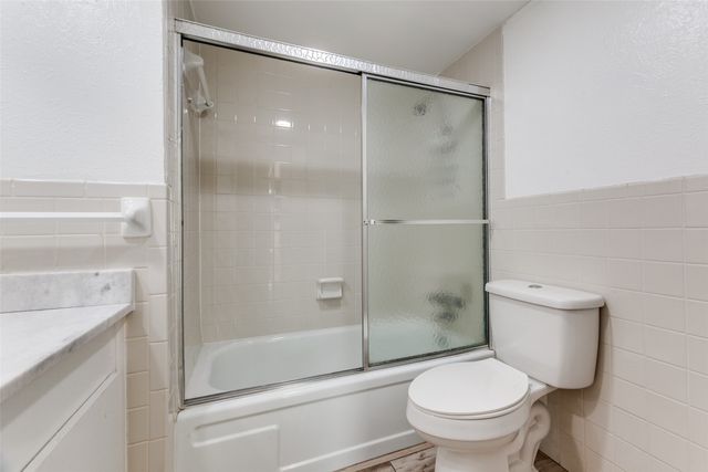 5881 Preston View Boulevard 215, Dallas, TX 75240