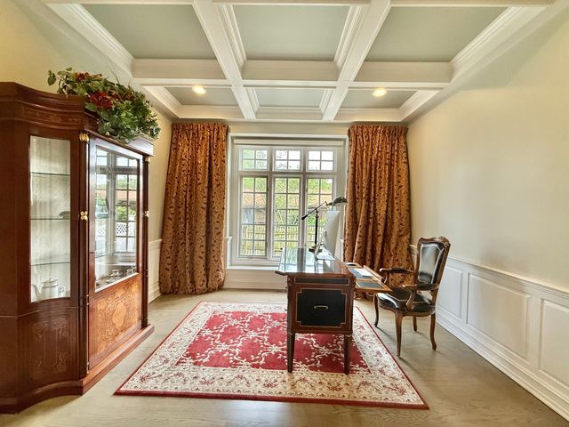 5561 S Oak Street, Hinsdale, IL 60521