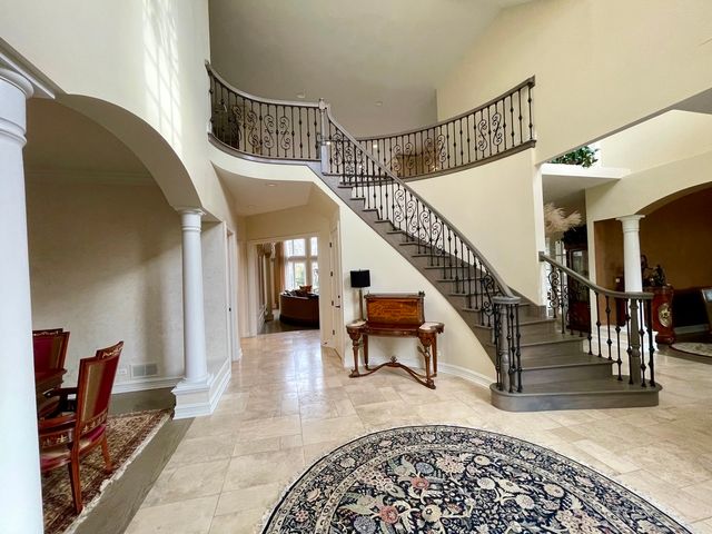 5561 S Oak Street, Hinsdale, IL 60521