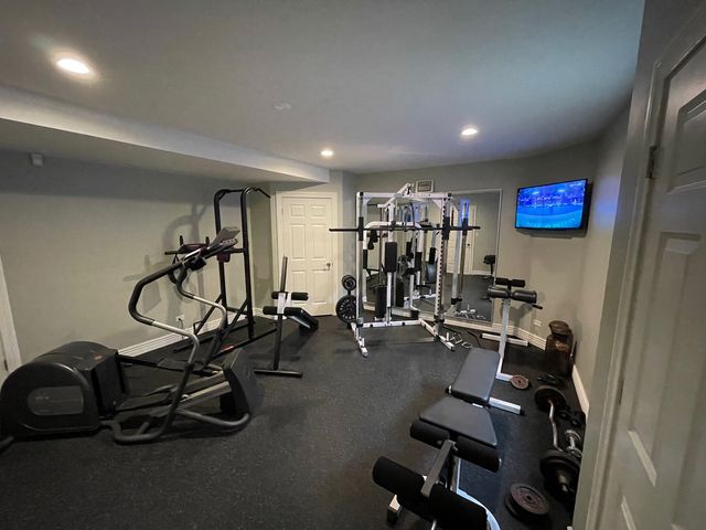 5561 S Oak Street, Hinsdale, IL 60521