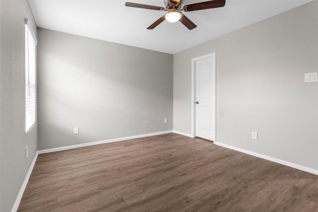 703 Larkspur Shadow Drive, Magnolia, TX 77354