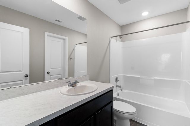 703 Larkspur Shadow Drive, Magnolia, TX 77354