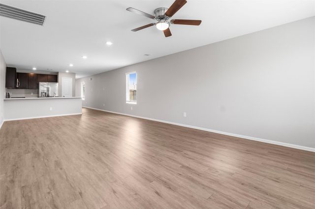 703 Larkspur Shadow Drive, Magnolia, TX 77354