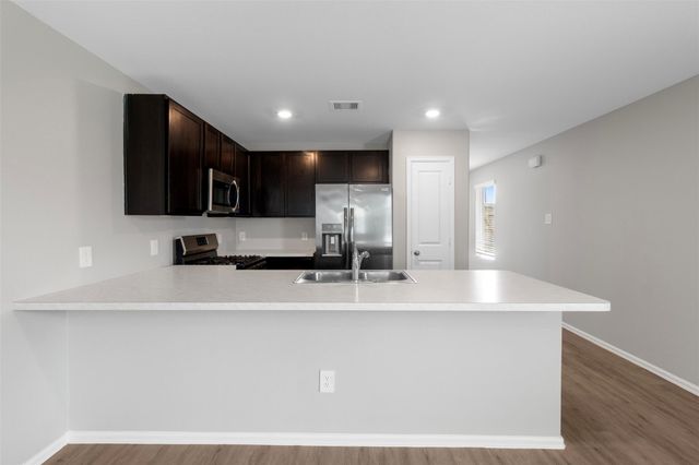 703 Larkspur Shadow Drive, Magnolia, TX 77354
