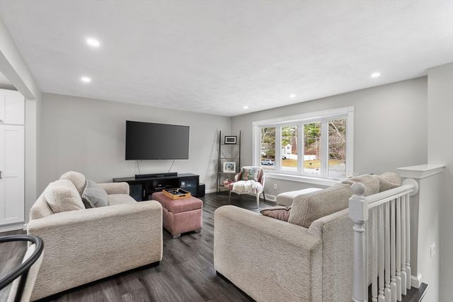 16 Bear Hill Road, Billerica, MA 01821