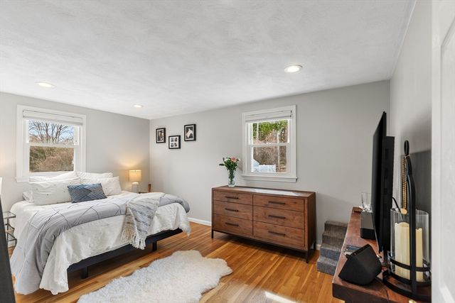 16 Bear Hill Road, Billerica, MA 01821