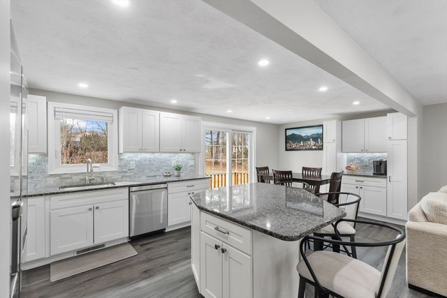 16 Bear Hill Road, Billerica, MA 01821