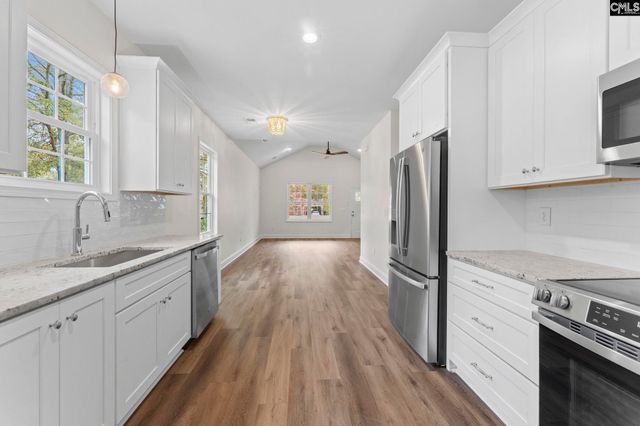 125 S East Avenue, Leesville, SC 29070