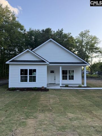 125 S East Avenue, Leesville, SC 29070