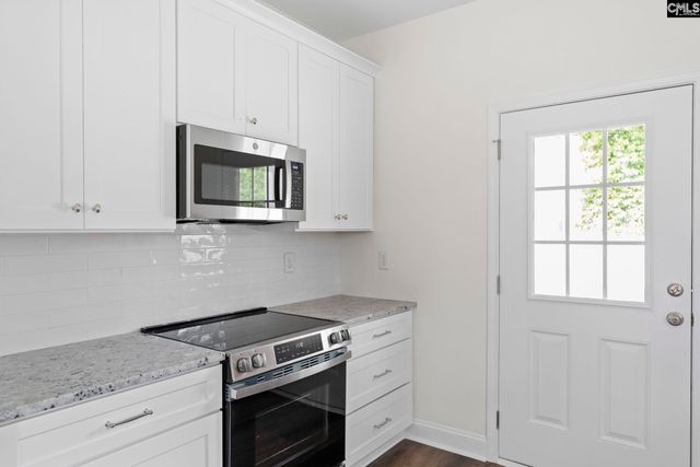 125 S East Avenue, Leesville, SC 29070