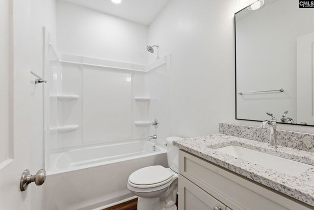 125 S East Avenue, Leesville, SC 29070