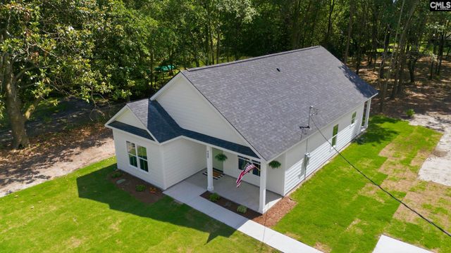 125 S East Avenue, Leesville, SC 29070