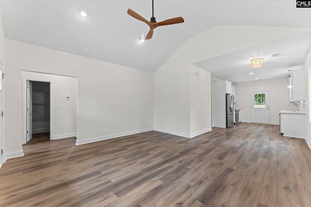 125 S East Avenue, Leesville, SC 29070