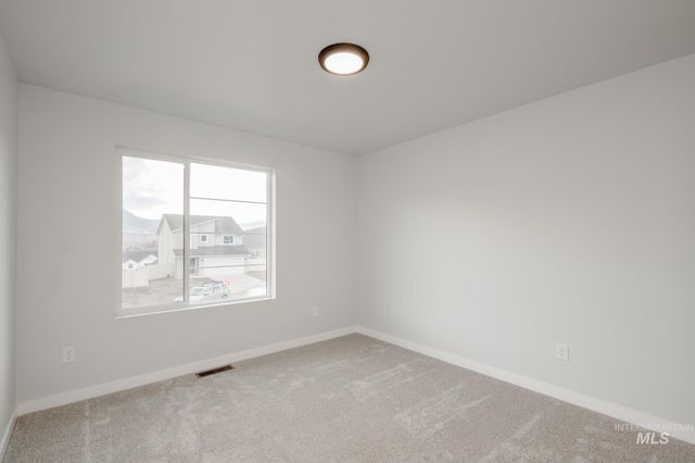 2535 W Fallon Loop, Nampa, ID 83651