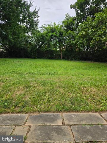 1008 N ROOSEVELT ST, Arlington, VA 22205