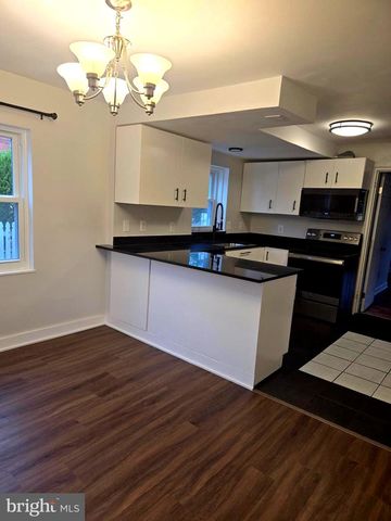 1008 N ROOSEVELT ST, Arlington, VA 22205