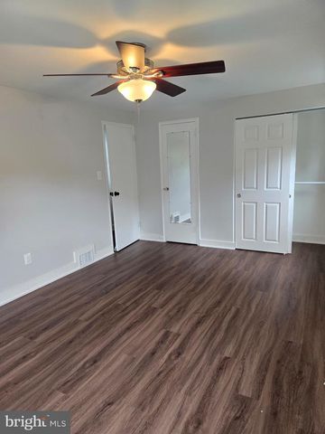 1008 N ROOSEVELT ST, Arlington, VA 22205