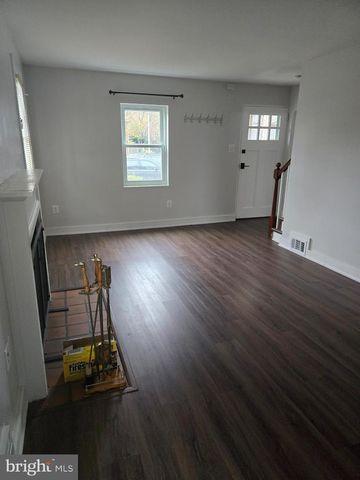 1008 N ROOSEVELT ST, Arlington, VA 22205