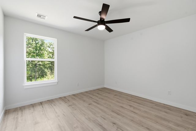 4001 Rolling Oaks Drive, Tulsa, OK 74107