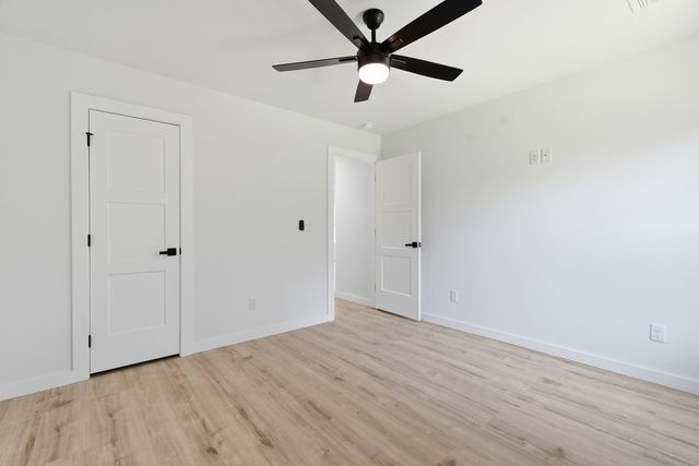 4001 Rolling Oaks Drive, Tulsa, OK 74107