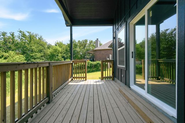 4001 Rolling Oaks Drive, Tulsa, OK 74107