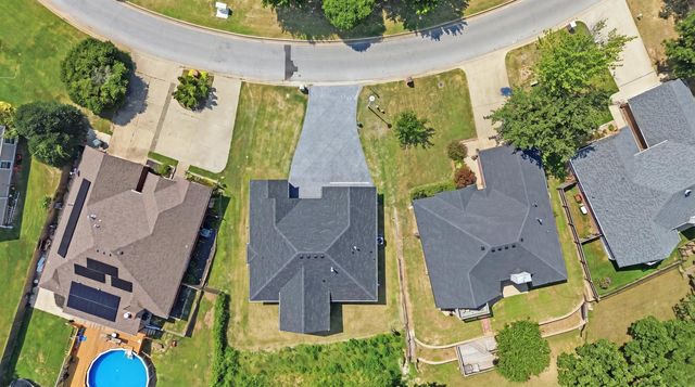 4001 Rolling Oaks Drive, Tulsa, OK 74107