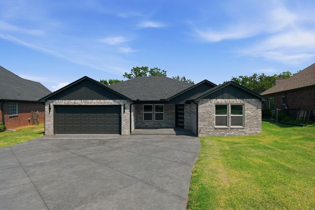 4001 Rolling Oaks Drive, Tulsa, OK 74107