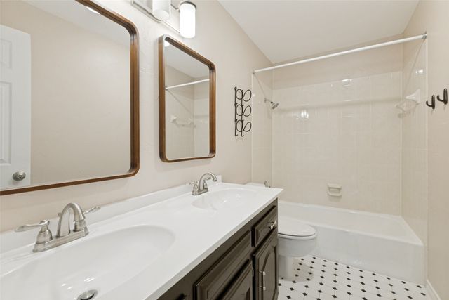 529 Chippendale Drive, Heath, TX 75032