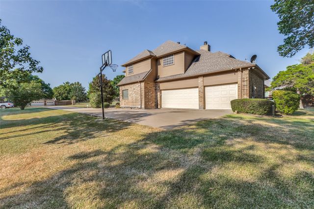 529 Chippendale Drive, Heath, TX 75032