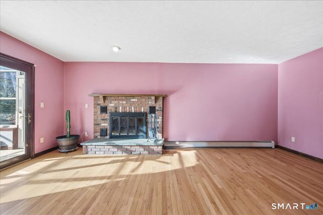 17 Inchcliffe Drive, Ledyard, CT 06335