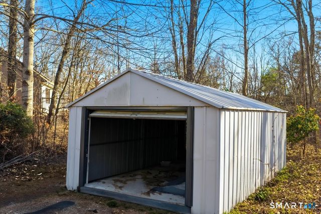 17 Inchcliffe Drive, Ledyard, CT 06335