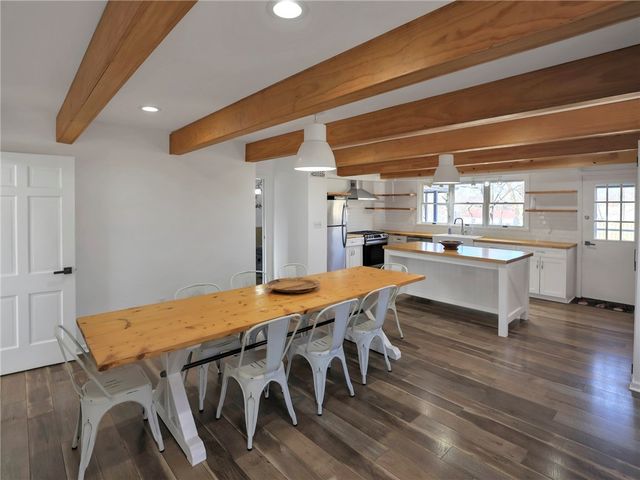 172 Crescent Hills Road, Penn Hills, PA 15235