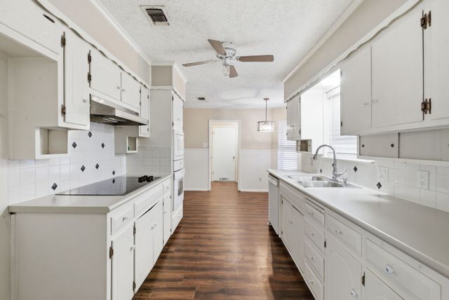 120 Timberlake Drive, Azle, TX 76020