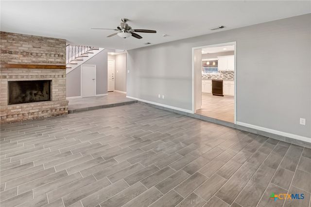 911 Westwood Street, Victoria, TX 77901