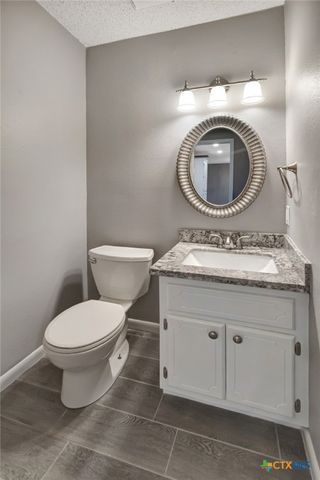 911 Westwood Street, Victoria, TX 77901