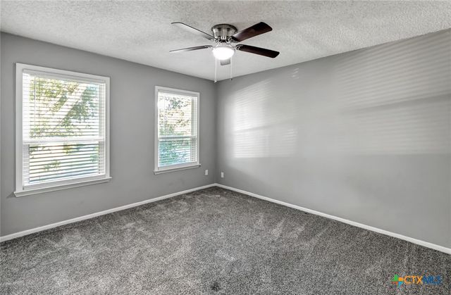 911 Westwood Street, Victoria, TX 77901