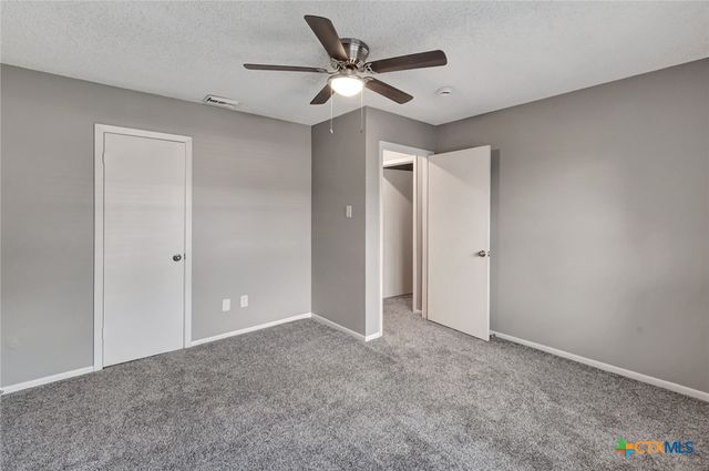 911 Westwood Street, Victoria, TX 77901